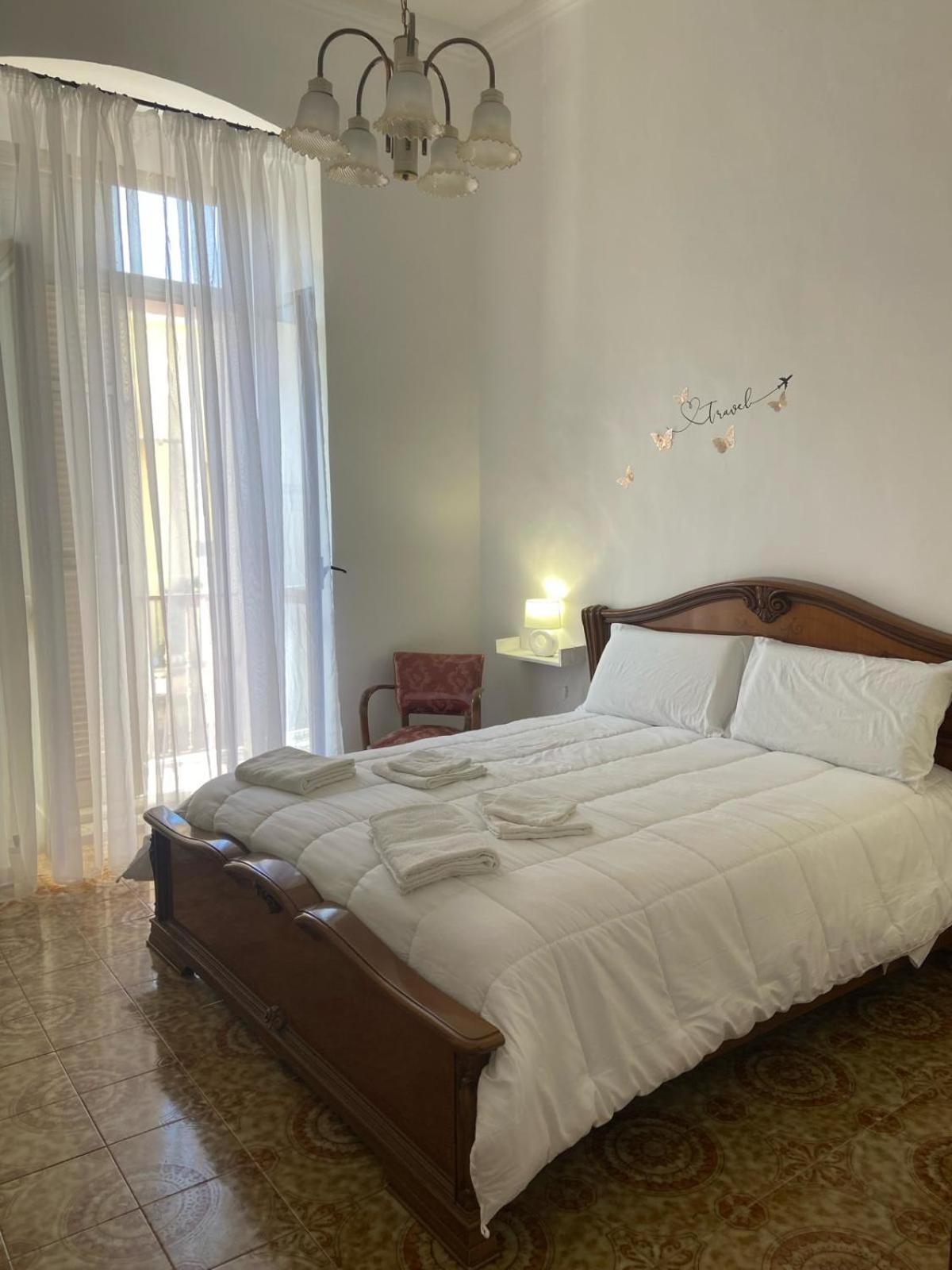 Casa Vacanze R&G La Marra Barletta Buitenkant foto